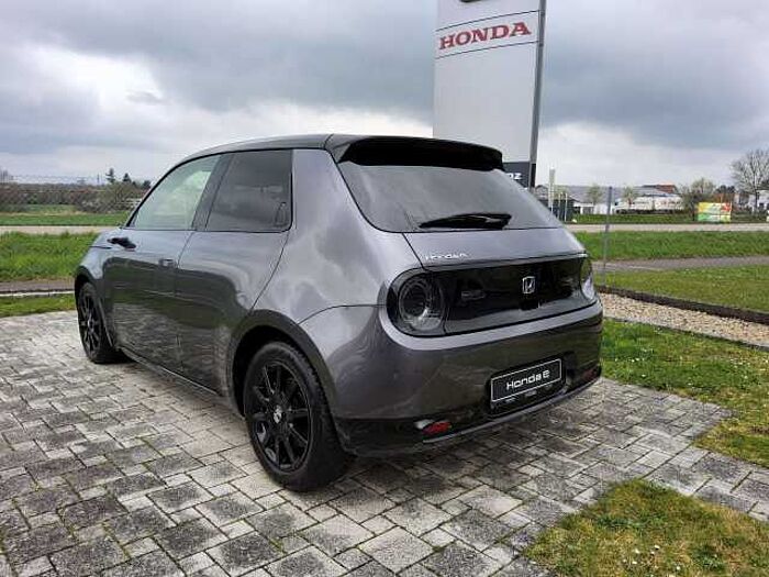 Honda e Advance