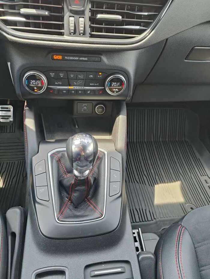 Ford Kuga Kuga Diesel 2.0 EcoBlue Hybrid ST-LINE X
